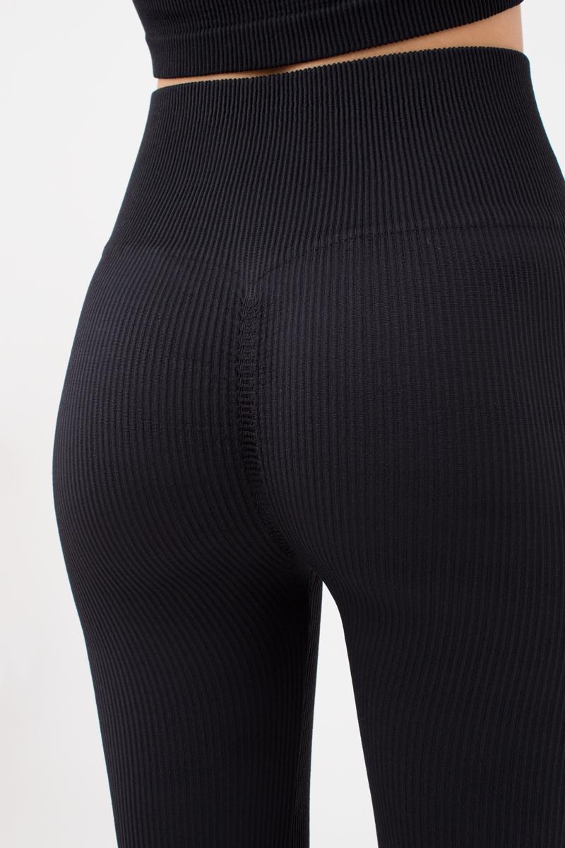 Seamless Ribbed Scrunch Leggings in Black