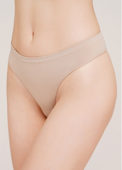 Seamless Thong Panty in Beige