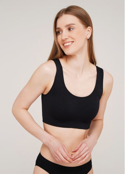 Seamless Wellness Bra in Black