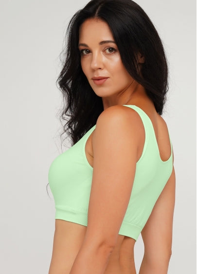 Seamless Wellness Bra in Pistachio