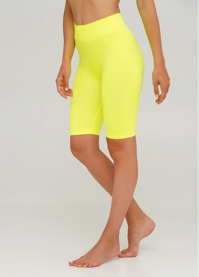 Seamless Above Knee Bike Shorts in Neon Yellow