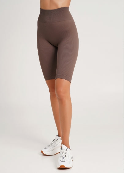 Seamless Ribbed Above Knee Bike Shorts in Brown