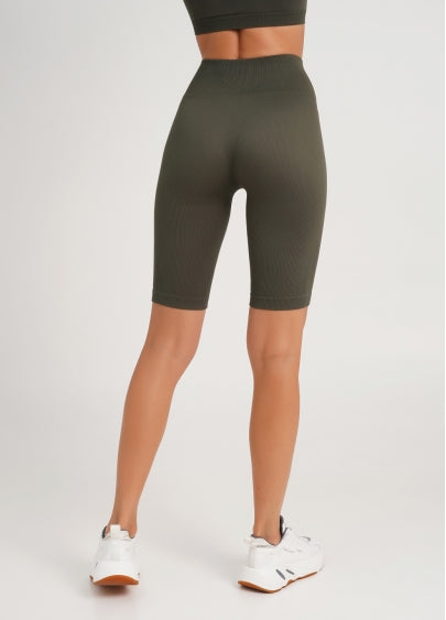 Seamless Ribbed Above Knee Bike Shorts in Khaki