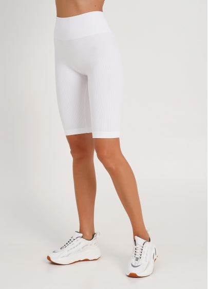 Seamless Ribbed Above Knee Bike Shorts in White