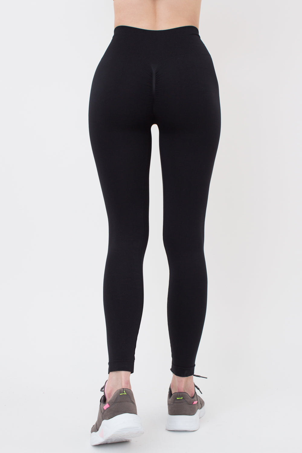 Seamless Scrunch Leggings in Black