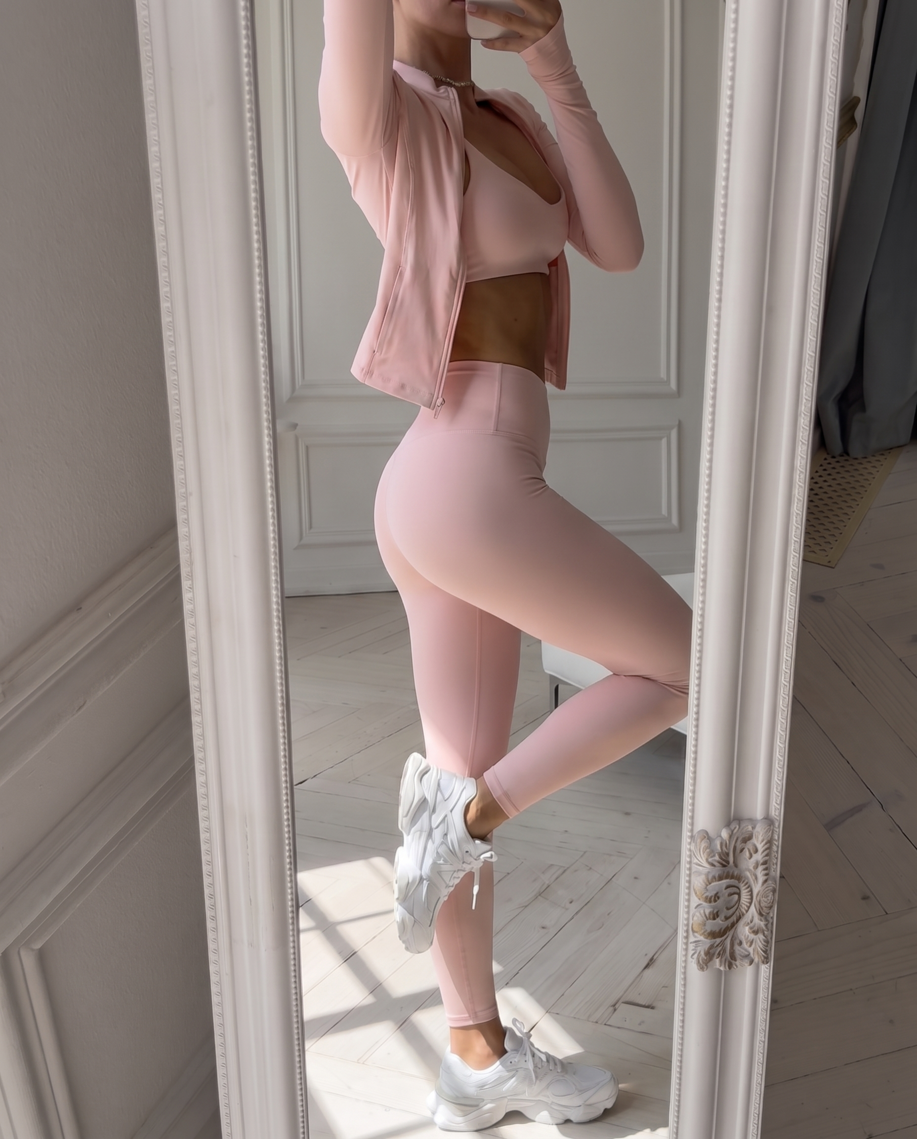 Candy Sculpt High-Waist Leggings in Light Peach