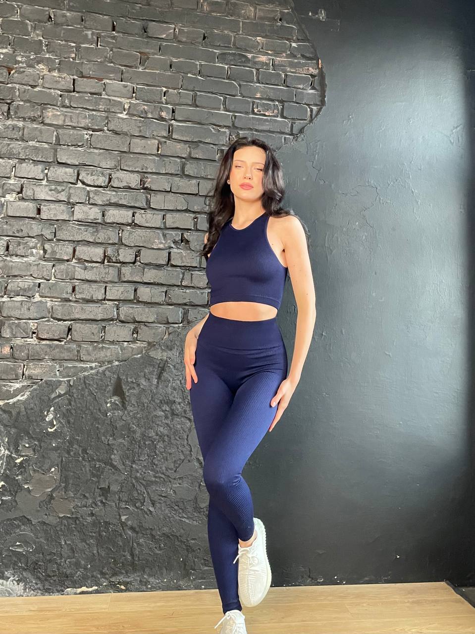 Seamless Ribbed Scrunch Leggings in Indigo