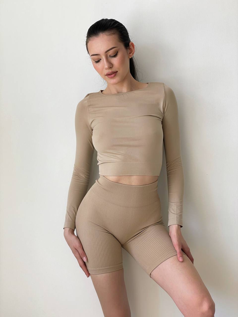 Seamless Cropped Long Sleeve Top in Beige