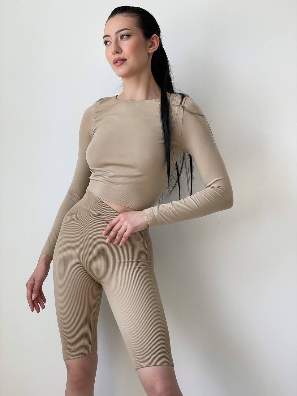 Seamless Cropped Long Sleeve Top in Beige