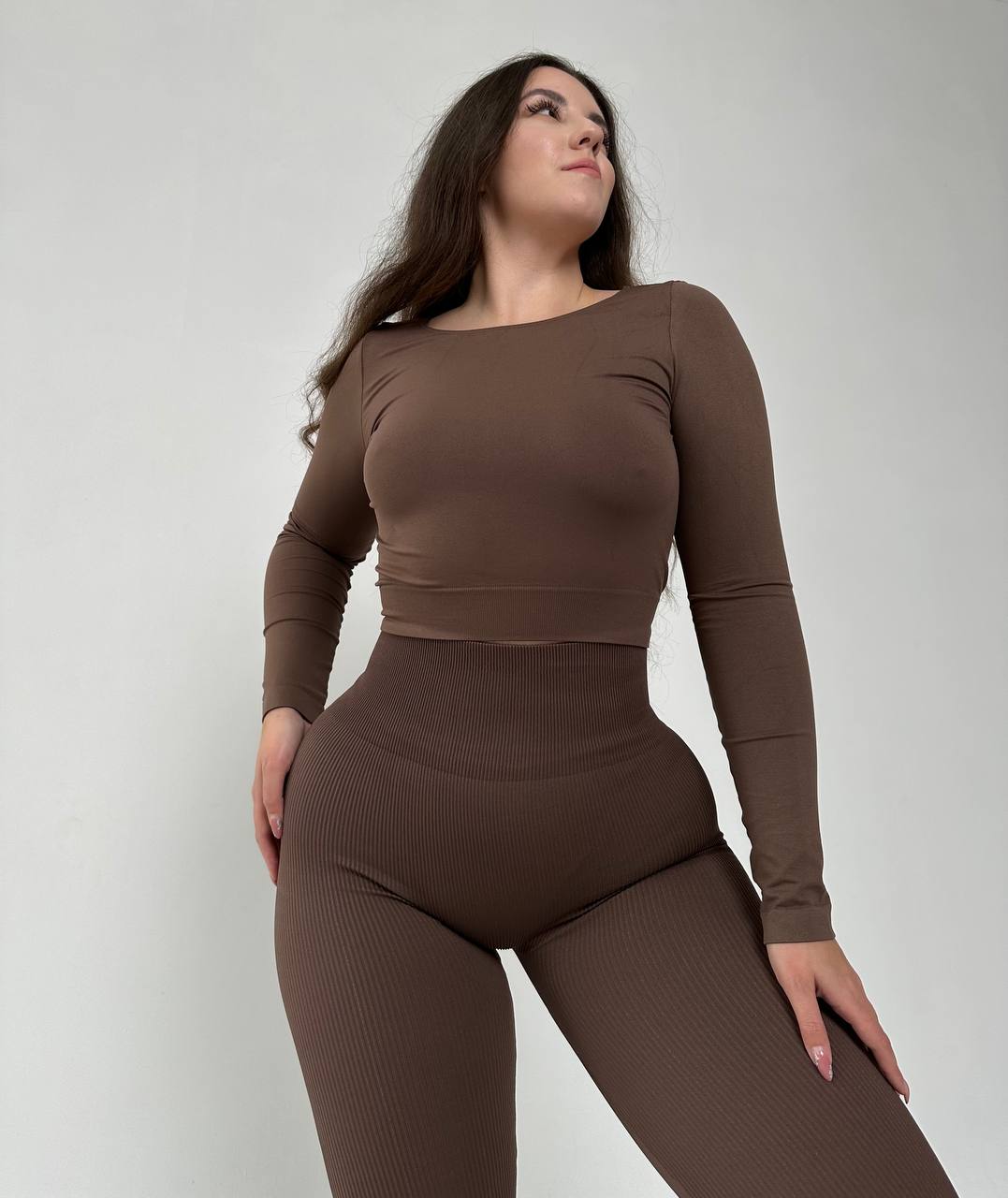 Seamless Cropped Long Sleeve Top in Brown