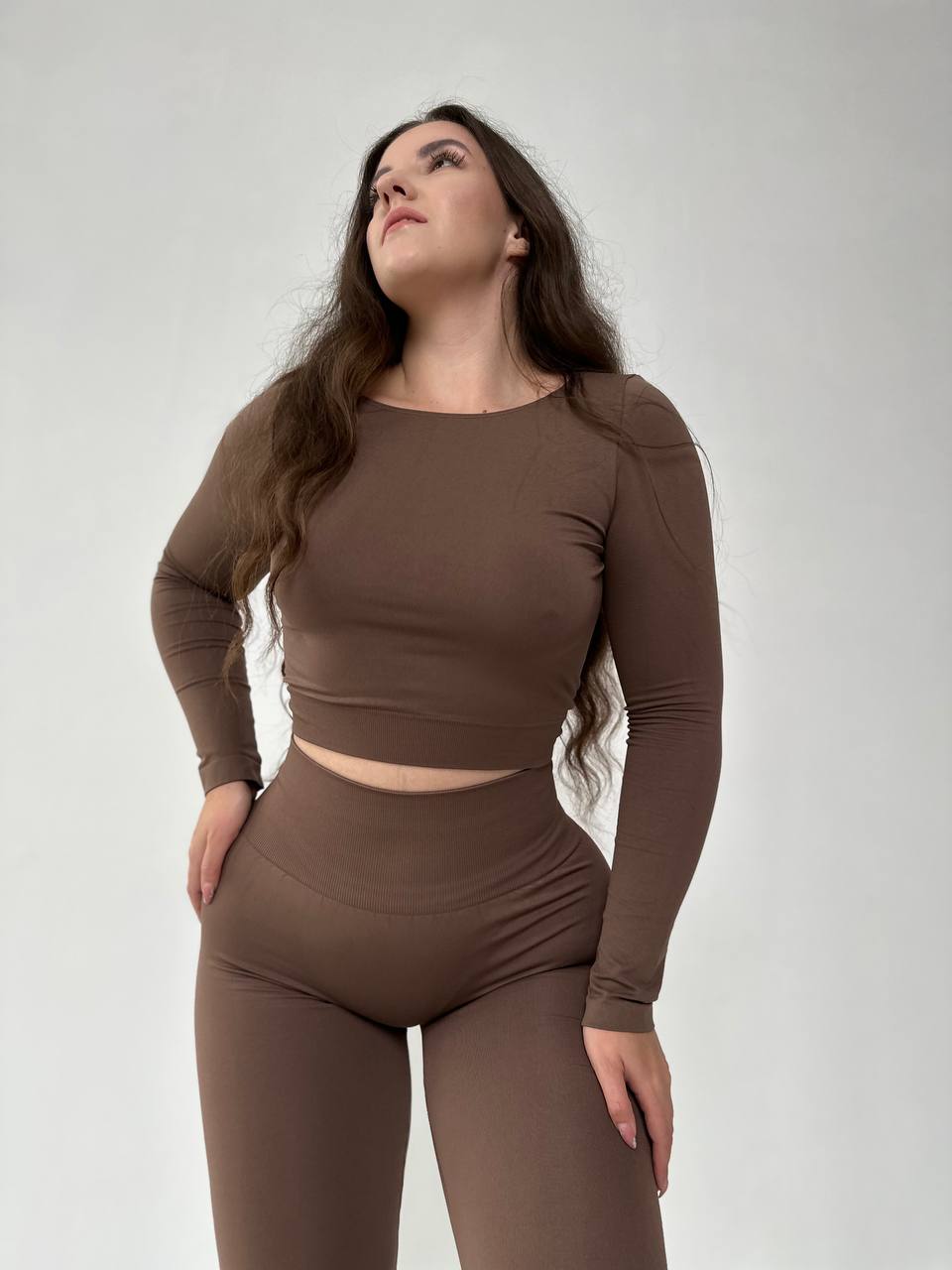 Seamless Cropped Long Sleeve Top in Brown