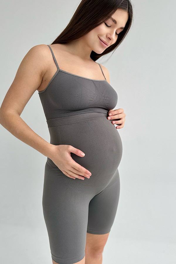 Seamless Maternity Bike Shorts in Dark Gray