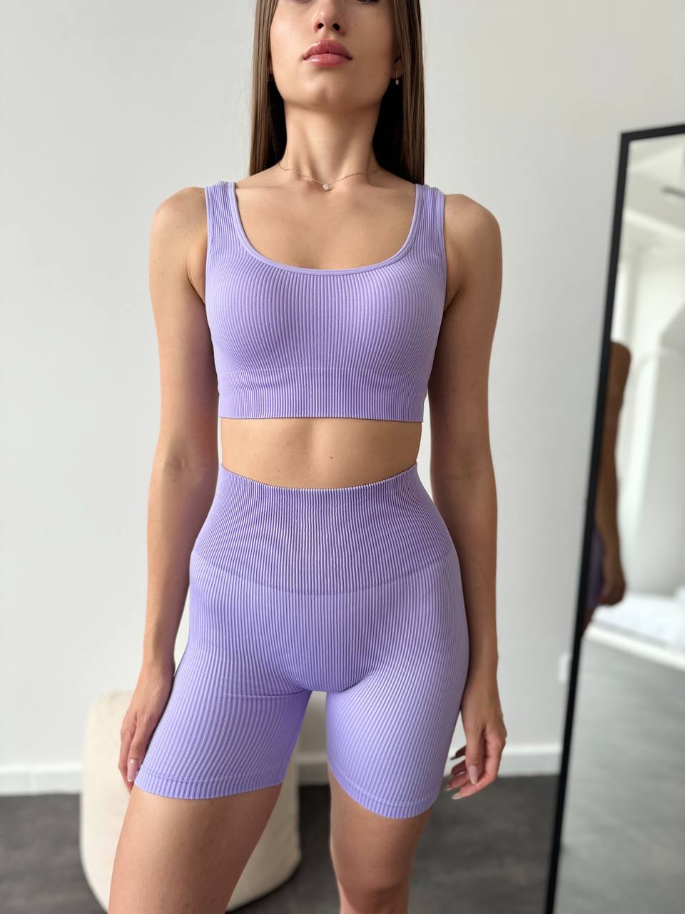 Seamless Ribbed Mid Thigh Scrunch Bike Shorts in Lavender