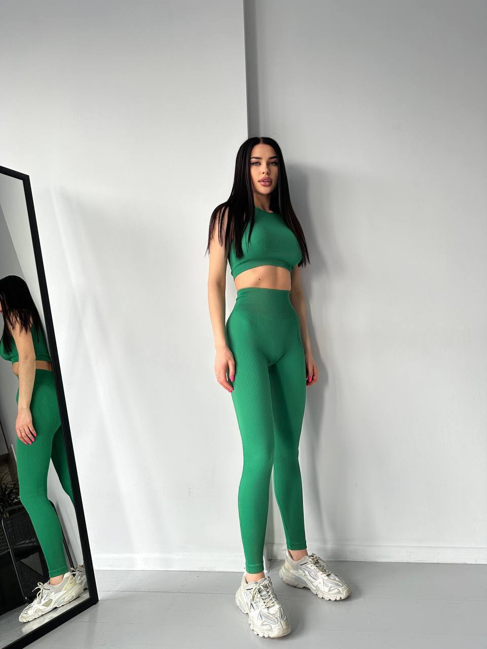 Seamless Ribbed Scrunch Leggings in Green