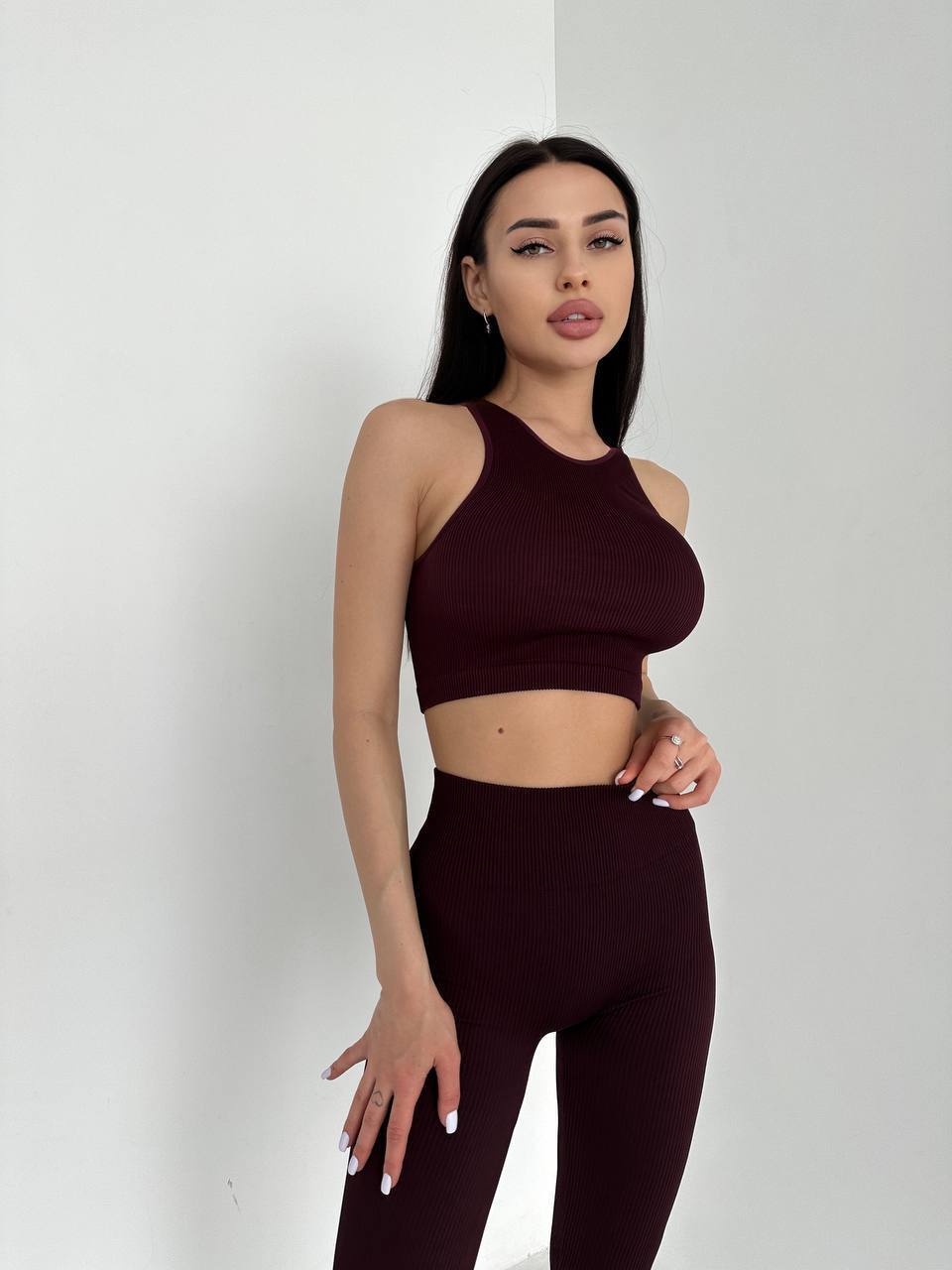 Seamless Ribbed Scrunch Leggings in Maroon