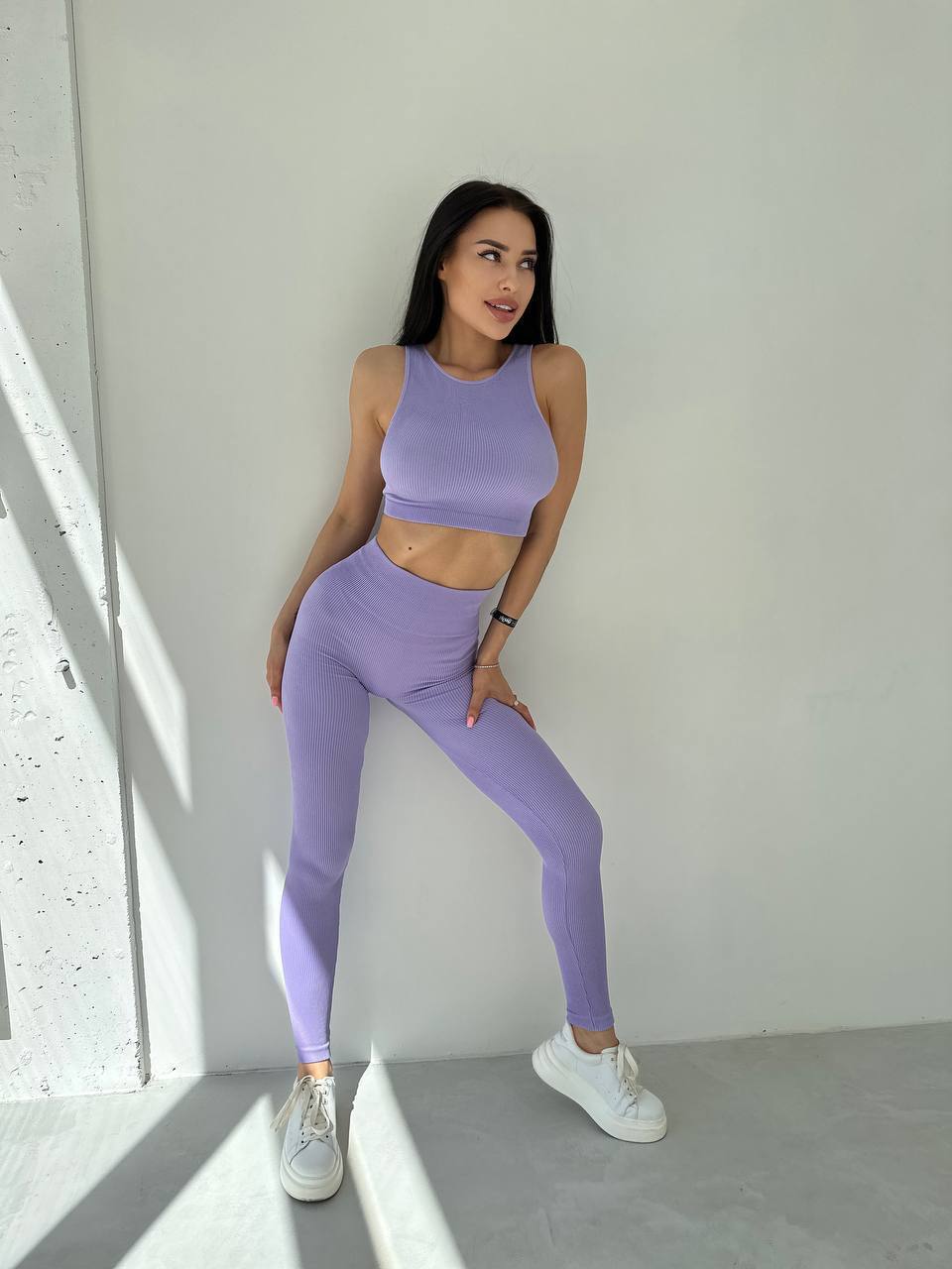 Seamless Ribbed Scrunch Leggings in Light Purple