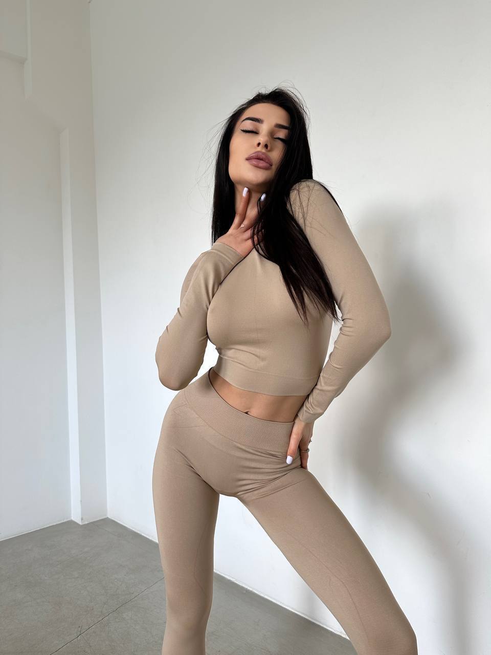 Seamless Stirrup Leggings in Beige