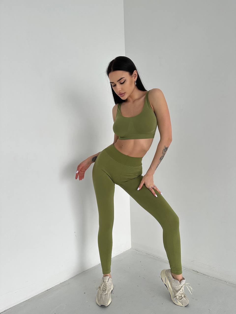 Seamless Wellness Bra in Olive