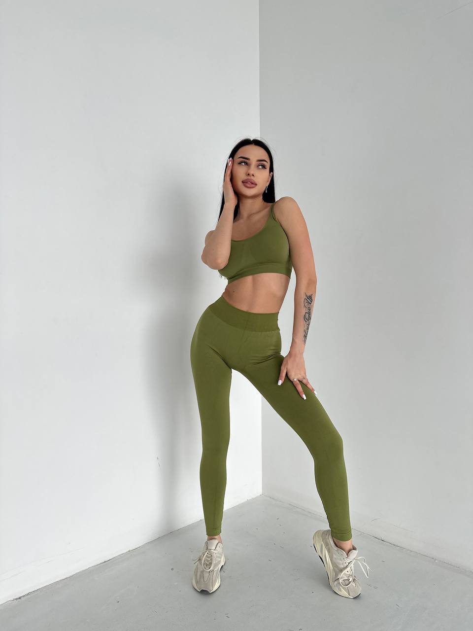 Seamless Wellness Bra in Olive