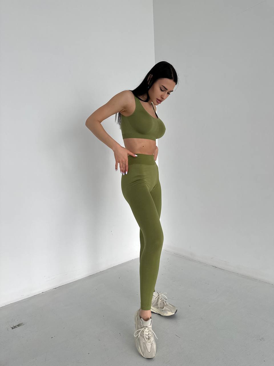 Seamless Wellness Bra in Olive