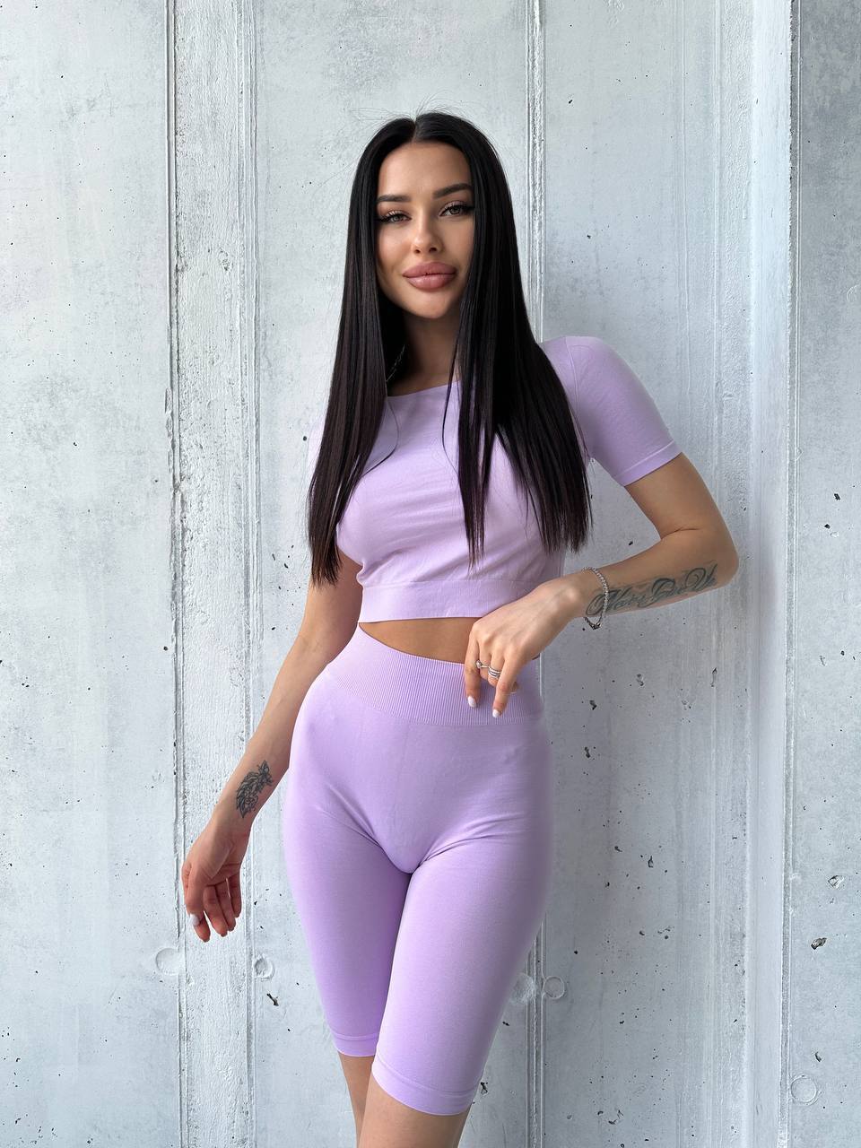 Seamless Cropped Short Sleeve Top in Light Purple