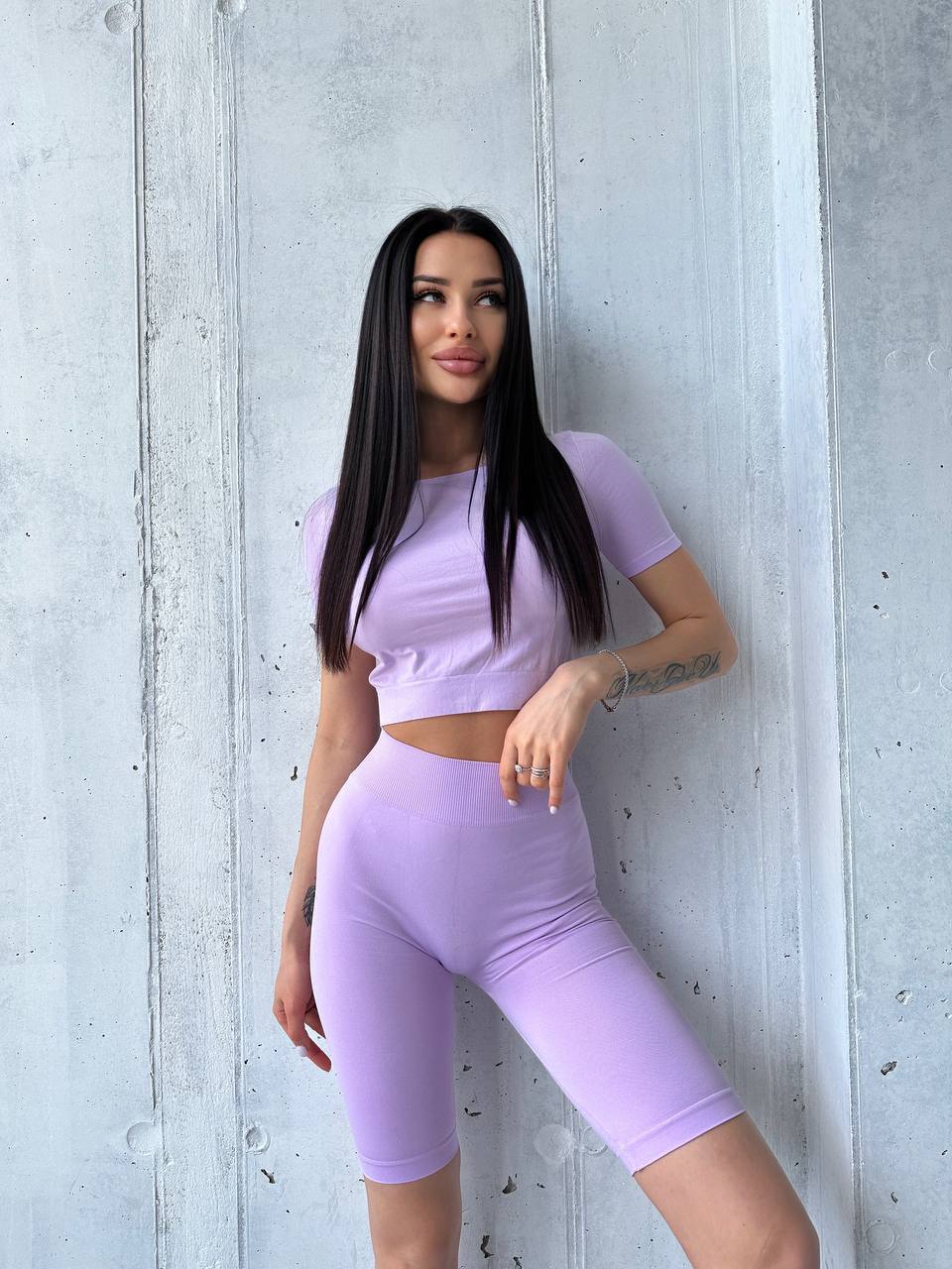 Seamless Cropped Short Sleeve Top in Light Purple