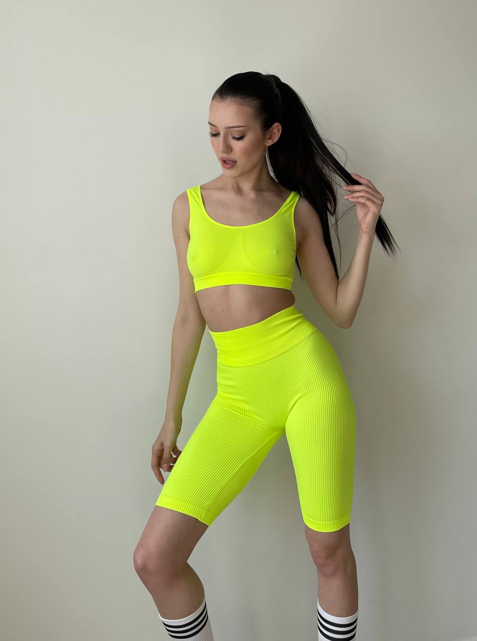 Seamless Wellness Bra in Neon Yellow