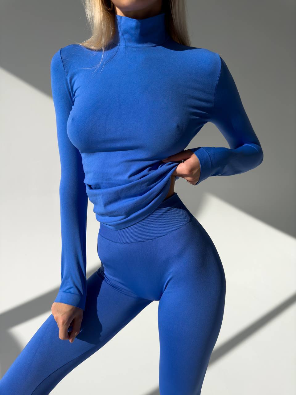 Seamless Turtleneck Long Sleeve Top in Electric Blue